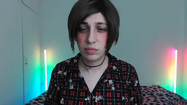 HoneyValentine online show from March 1, 2026, 11:18 pm