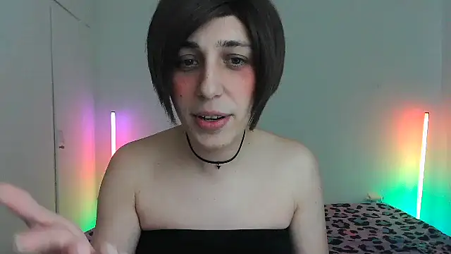 HoneyValentine online show from March 4, 2026, 9:10 pm