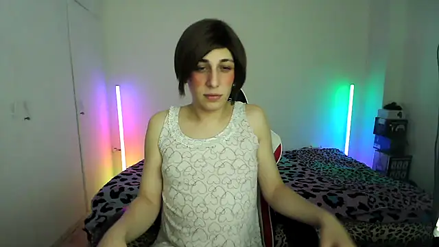 HoneyValentine online show from April 10, 2026, 4:23 pm