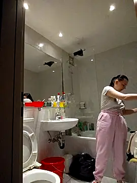 LissieDemons online show from February 8, 2026, 12:08 pm