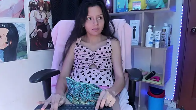 Stefany Lovers01 online show from February 1, 2026, 10:36 am