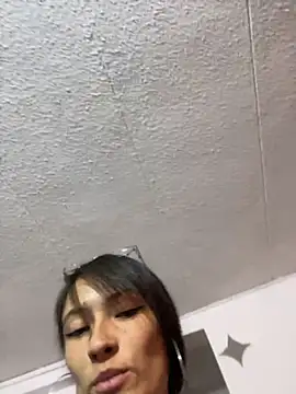 Snapshot of Michelle_ec chatting on May 11, 2026, 4:04 pm Michelle ec online show from May 11, 2026, 4:04 pm