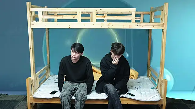 shuai-shuai-22 online show from January 10, 2026, 2:02 am