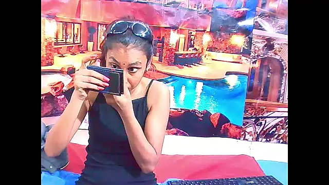 IndianSexyButt online show from March 29, 2026, 5:51 am