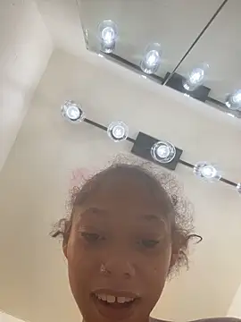 Tamiii420 online show from April 1, 2026, 4:04 pm