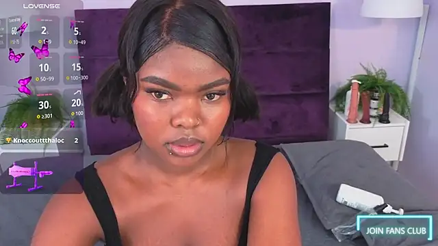 Yasminbrattz online show from April 14, 2026, 11:49 am