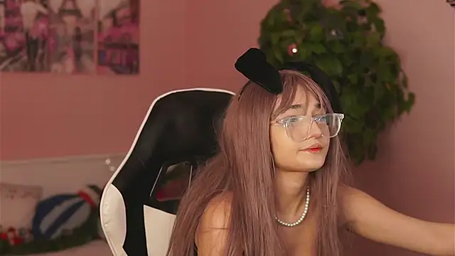 Lily  Loo online show from January 9, 2026, 3:15 pm