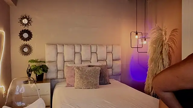 Snapshot of _liiss chatting on February 17, 2026, 11:07 am liiss online show from February 17, 2026, 11:07 am