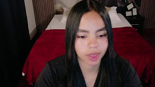 Snapshot of SofiaMante_ chatting on February 9, 2026, 10:36 pm SofiaMante online show from February 9, 2026, 10:36 pm