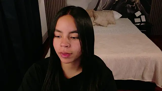 Snapshot of SofiaMante_ chatting on February 24, 2026, 9:57 pm SofiaMante online show from February 24, 2026, 9:57 pm