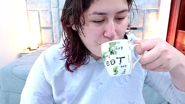 azul veraa online show from February 25, 2026, 12:15 pm