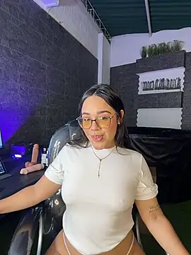 FireDollx online show from March 10, 2026, 4:50 am