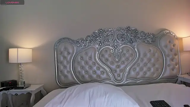 Snapshot of KatheOlson chatting on April 30, 2026, 8:57 pm KatheOlson online show from April 30, 2026, 8:57 pm