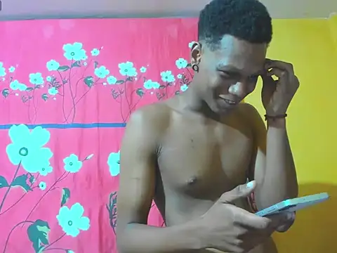 aunstin mohamme online show from February 4, 2026, 12:05 am