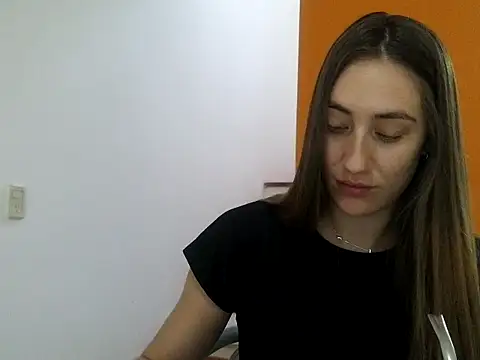 Snapshot of Noracherry chatting on February 5, 2026, 11:37 am Noracherry online show from February 5, 2026, 11:37 am