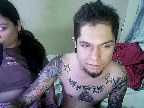 Snapshot of steffandjoshh420 chatting on February 14, 2026, 11:56 pm steffandjoshh420 online show from February 14, 2026, 11:56 pm