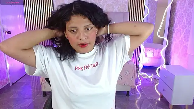 TATTI TAY online show from March 7, 2026, 7:33 pm