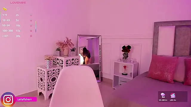 Leilafisherr online show from February 3, 2026, 1:16 pm