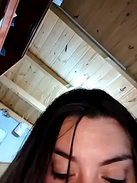 denise2028 online show from January 14, 2026, 12:05 am