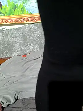 Snapshot of -LunaLust chatting on February 17, 2026, 12:34 pm -LunaLust online show from February 17, 2026, 12:34 pm