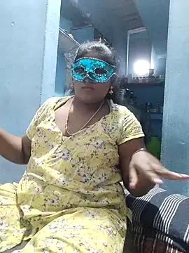 divyasree1431 online show from February 17, 2026, 9:28 am