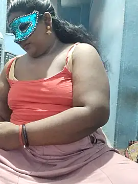 divyasree1431 online show from April 13, 2026, 4:40 am