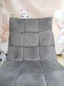 Snapshot of MiaBaba chatting on April 6, 2026, 7:48 pm MiaBaba online show from April 6, 2026, 7:48 pm