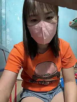 Snapshot of July-love chatting on February 15, 2026, 1:09 pm July-love online show from February 15, 2026, 1:09 pm