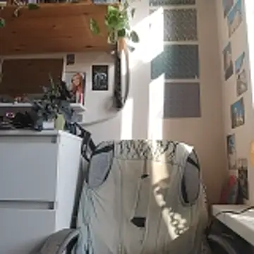 Shy Bamby online show from March 11, 2026, 10:54 am