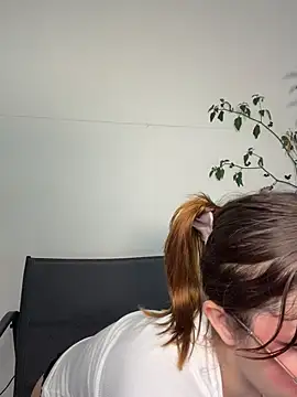 Snapshot of AliciaWhite_nt chatting on May 11, 2026, 12:38 am AliciaWhite nt online show from May 11, 2026, 12:38 am