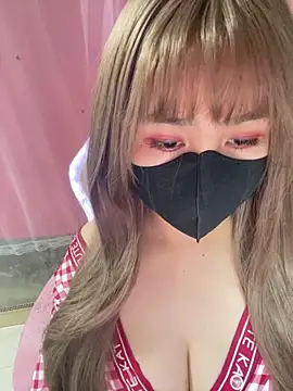 -Violet-t online show from February 3, 2026, 12:54 pm