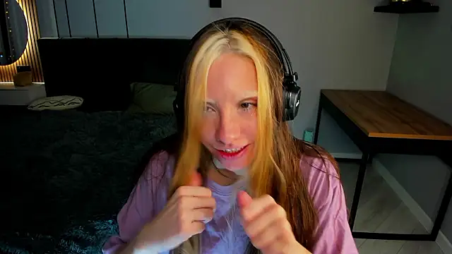 Elizaveta Brown online show from February 4, 2026, 8:14 pm