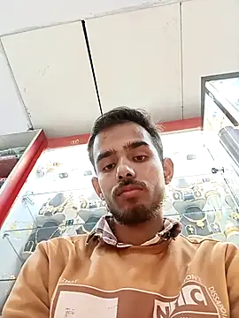 Rajkuma12345 online show from January 15, 2026, 6:29 am