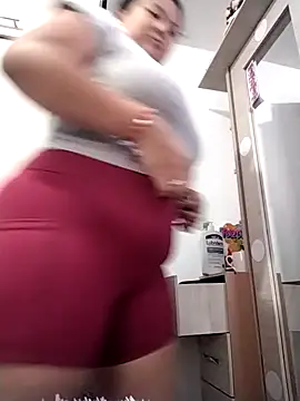 SexyandnaughtyLatinos online show from April 30, 2026, 12:33 pm