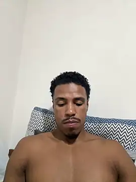 LorenzoBlack27 online show from May 15, 2026, 11:56 pm