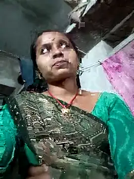 Snapshot of Hirdesh_sahu chatting on April 18, 2026, 4:44 pm Hirdesh sahu online show from April 18, 2026, 4:44 pm