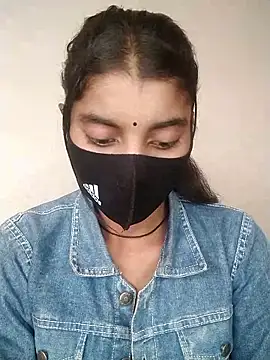 Erotic-Girl online show from January 14, 2026, 7:25 am