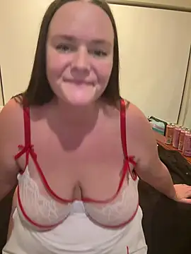 carinabro10 online show from February 7, 2026, 9:02 am