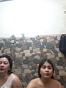 Snapshot of Seductive_Two0205 chatting on May 19, 2026, 10:49 pm Seductive Two0205 online show from May 19, 2026, 10:49 pm