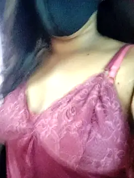 Snapshot of suma_telugu1 chatting on April 19, 2026, 1:27 am suma telugu1 online show from April 19, 2026, 1:27 am