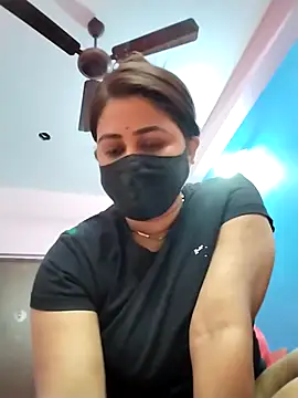 pinkihot23 online show from February 23, 2026, 2:47 pm