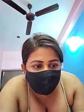 pinkihot23 online show from March 8, 2026, 8:51 am