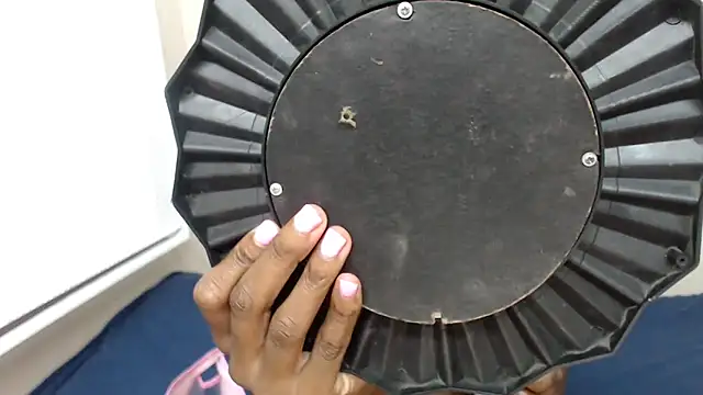 Snapshot of TallDivaNoir chatting on March 3, 2026, 5:41 pm TallDivaNoir online show from March 3, 2026, 5:41 pm