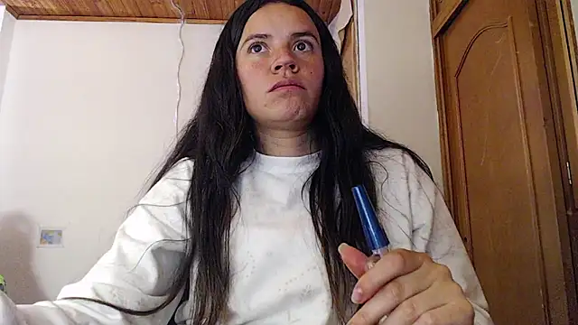 Snapshot of Shanel_Lozano chatting on April 29, 2026, 6:58 pm Shanel Lozano online show from April 29, 2026, 6:58 pm