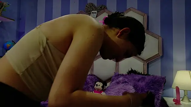 yvi taylor online show from April 18, 2026, 12:53 pm