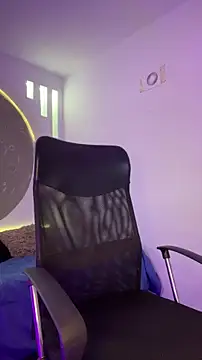 Apolo lux1 online show from March 30, 2026, 8:43 pm