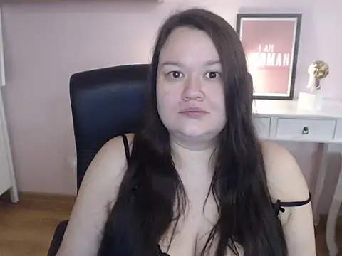 HollyDanceSoul online show from March 3, 2026, 7:36 am