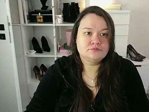 HollyDanceSoul online show from March 26, 2026, 7:14 am