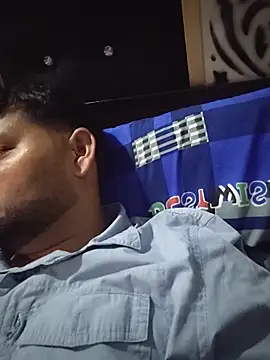 Pulkeet1433 online show from June 14, 2026, 4:09 pm