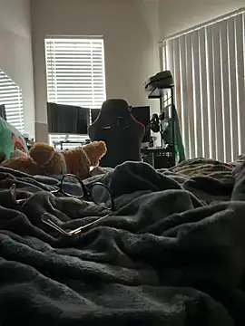 julia4thewin online show from March 25, 2026, 10:16 pm